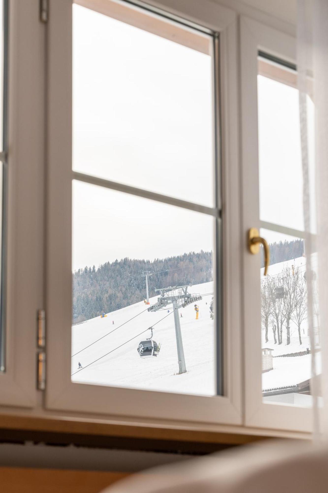 Hotel Christoph Olang Eksteriør billede