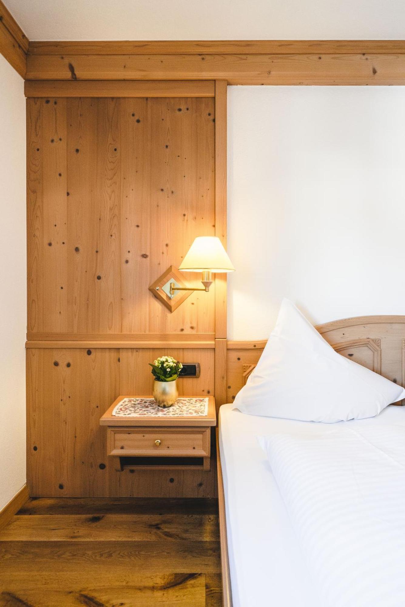 Hotel Christoph Olang Eksteriør billede
